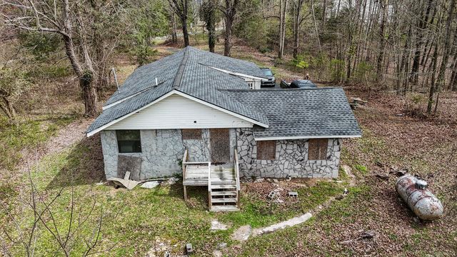 5717 Hwy 301, Trenton, GA 30752