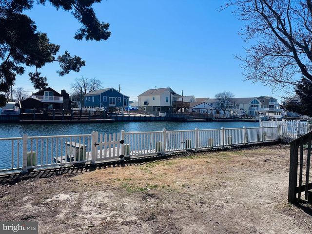 23 W DORY DR, Tuckerton, NJ 08087