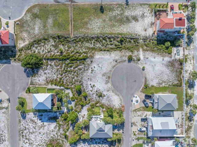 800 Sailfish Ct, Perdido Key, FL 32507