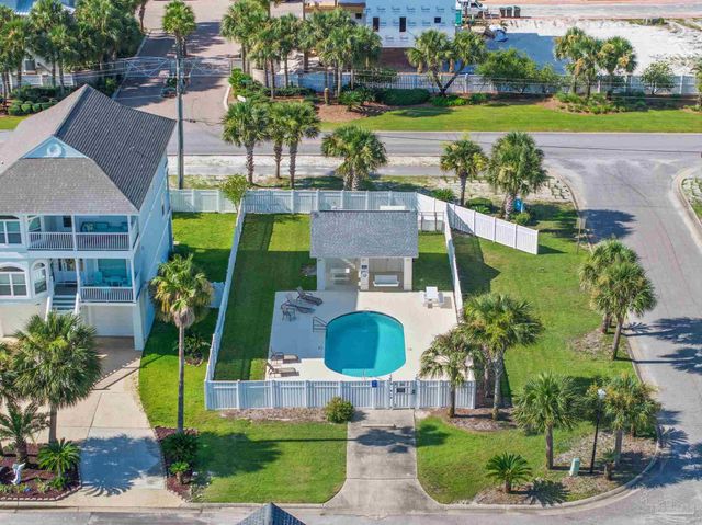 800 Sailfish Ct, Perdido Key, FL 32507