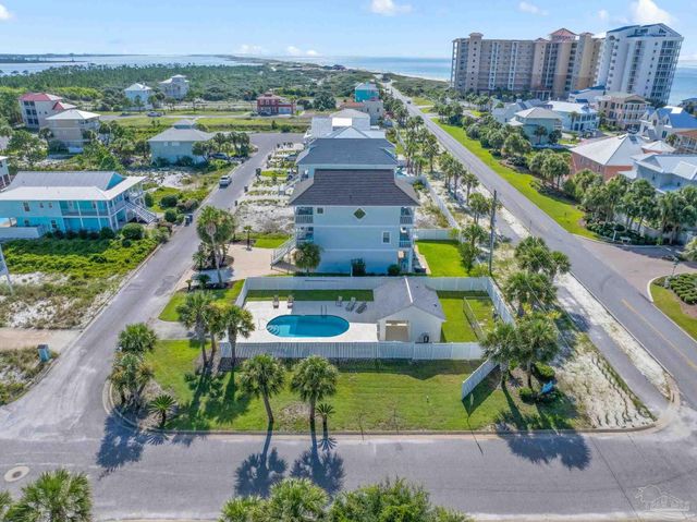 800 Sailfish Ct, Perdido Key, FL 32507