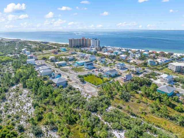800 Sailfish Ct, Perdido Key, FL 32507