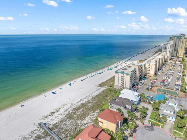 800 Sailfish Ct, Perdido Key, FL 32507