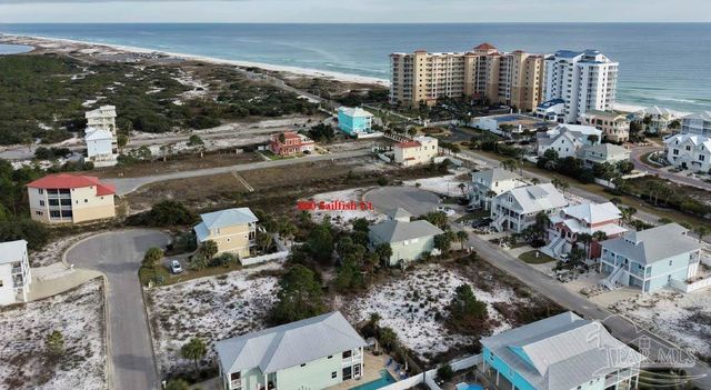 800 Sailfish Ct, Perdido Key, FL 32507