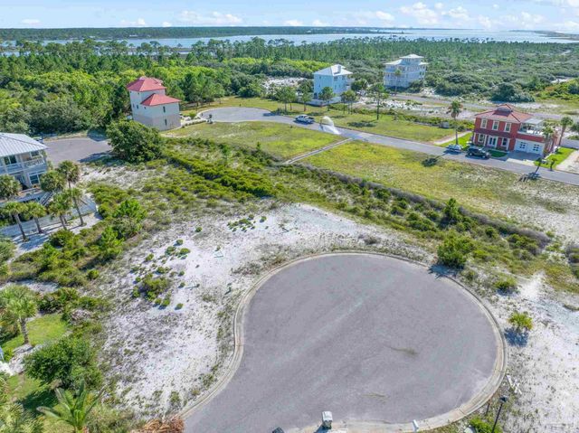 800 Sailfish Ct, Perdido Key, FL 32507