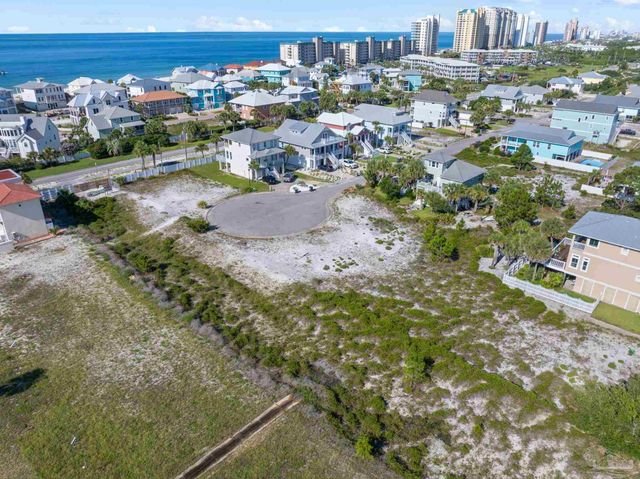800 Sailfish Ct, Perdido Key, FL 32507
