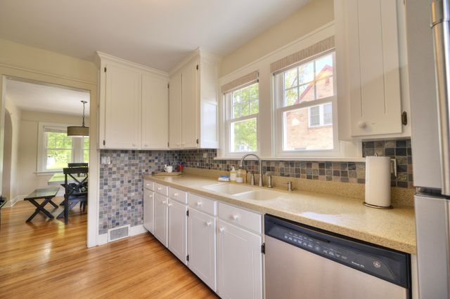 314 Van Buren Street, South Haven City, MI 49090