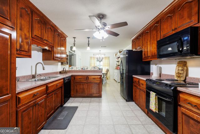 5681 Upper New Bethel Road, Ray City, GA 31645