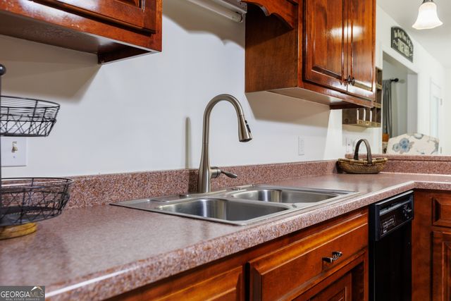 5681 Upper New Bethel Road, Ray City, GA 31645