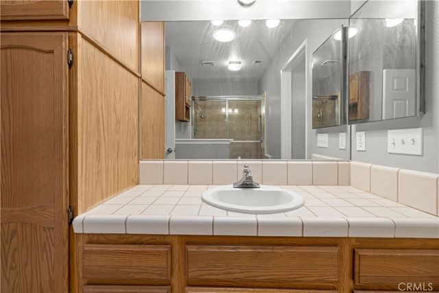 11730 Oak, Apple Valley, CA 92308