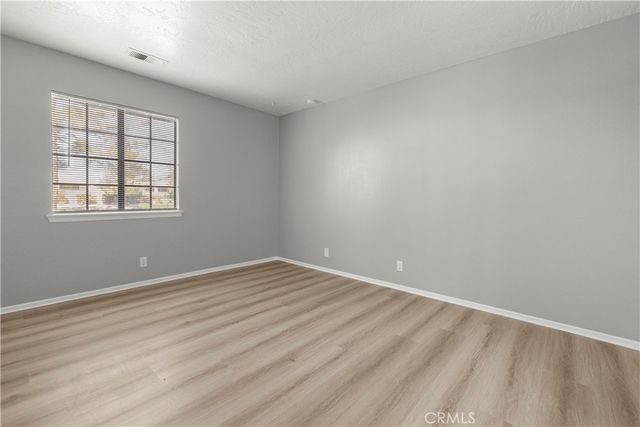 11730 Oak, Apple Valley, CA 92308