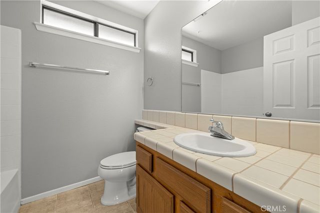 11730 Oak, Apple Valley, CA 92308