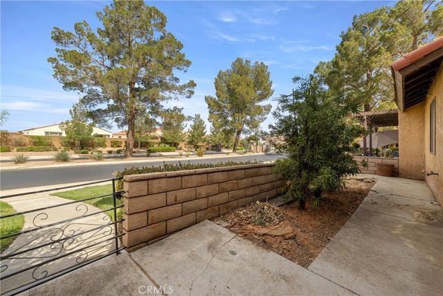 11730 Oak, Apple Valley, CA 92308