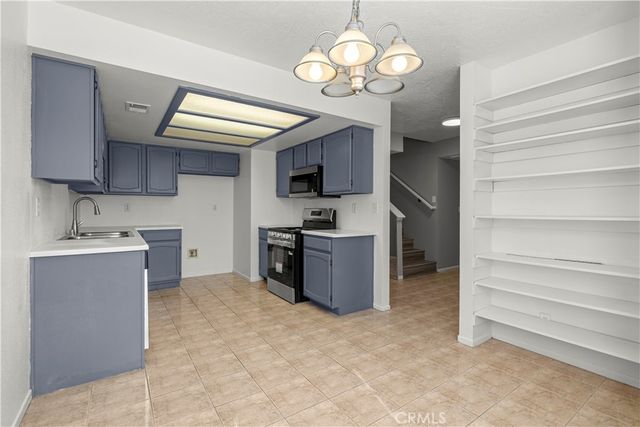 11730 Oak, Apple Valley, CA 92308