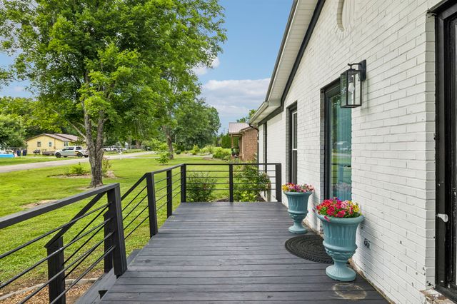 2632 Owens Dr, Santa Fe, TN 38482