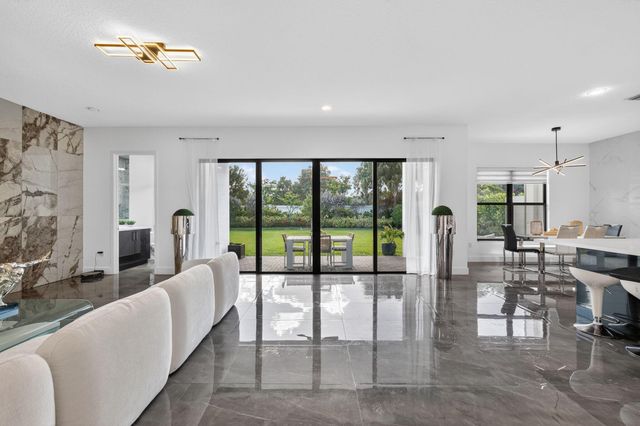 17574 Sparkling River Road, Boca Raton, FL 33496