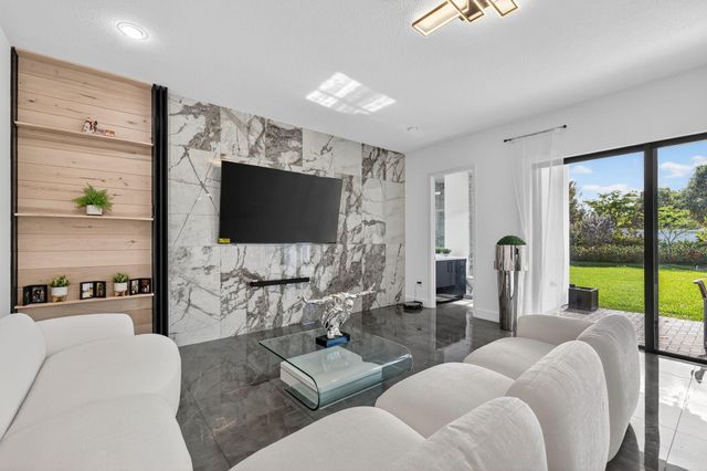 17574 Sparkling River Road, Boca Raton, FL 33496