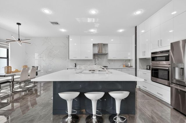 17574 Sparkling River Road, Boca Raton, FL 33496