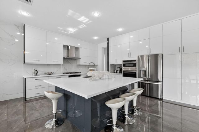 17574 Sparkling River Road, Boca Raton, FL 33496