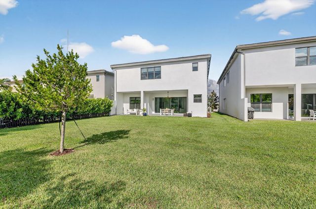 17574 Sparkling River Road, Boca Raton, FL 33496