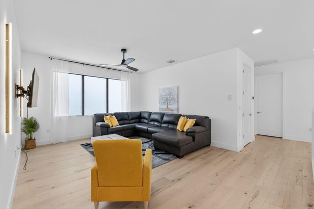 17574 Sparkling River Road, Boca Raton, FL 33496