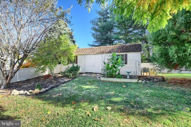 571 LAKE MEADE DR, East Berlin, PA 17316