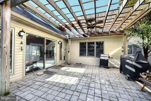 571 LAKE MEADE DR, East Berlin, PA 17316