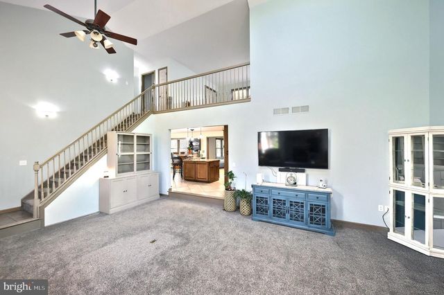 571 LAKE MEADE DR, East Berlin, PA 17316