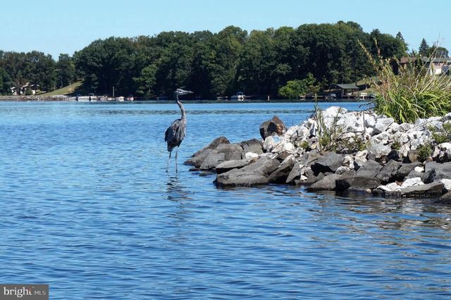 571 LAKE MEADE DR, East Berlin, PA 17316