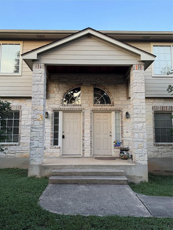9 Deerfield DR B, Wimberley, TX 78676