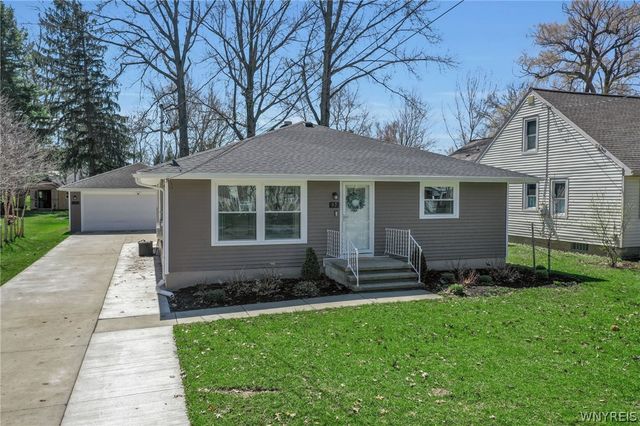 97 Huntington Court, Hamburg, NY 14075