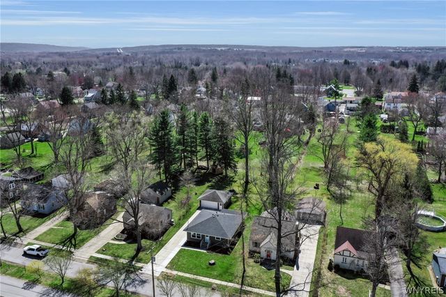 97 Huntington Court, Hamburg, NY 14075