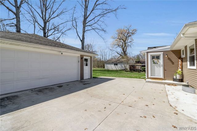 97 Huntington Court, Hamburg, NY 14075