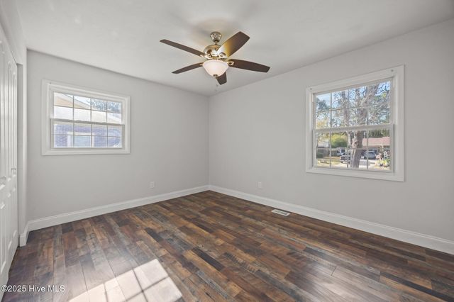 504 Oakwood Avenue, Jacksonville, NC 28546