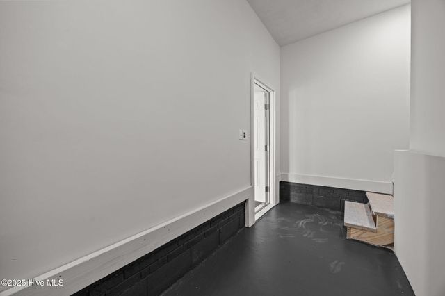 504 Oakwood Avenue, Jacksonville, NC 28546