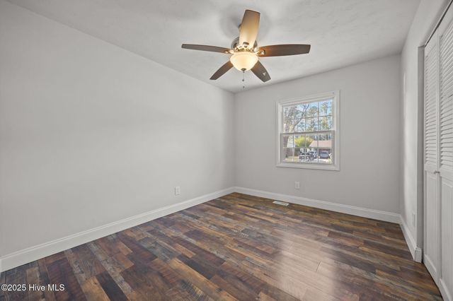 504 Oakwood Avenue, Jacksonville, NC 28546