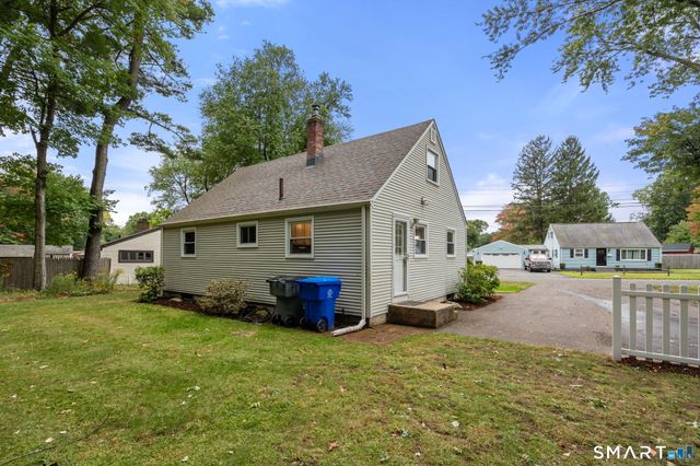 11 Arthur Avenue, Enfield, CT 06082