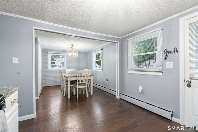 11 Arthur Avenue, Enfield, CT 06082