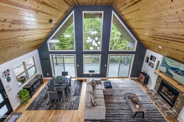 135 Heritage Trail, Brasstown, NC 28902