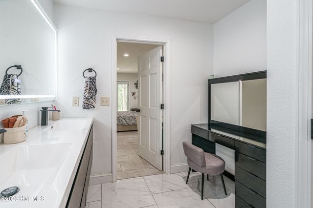 135 Heritage Trail, Brasstown, NC 28902