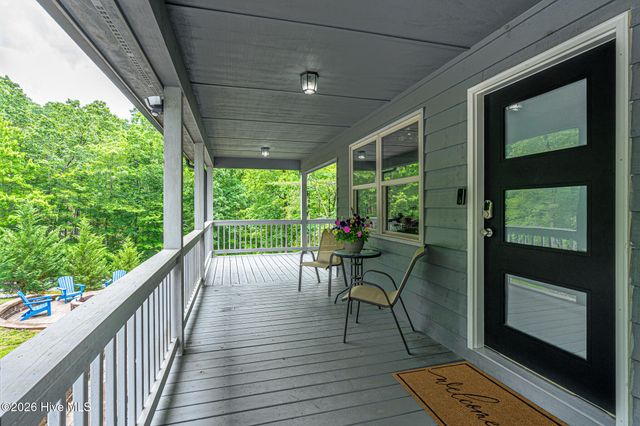 135 Heritage Trail, Brasstown, NC 28902
