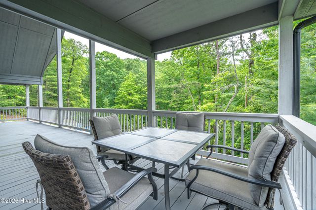135 Heritage Trail, Brasstown, NC 28902