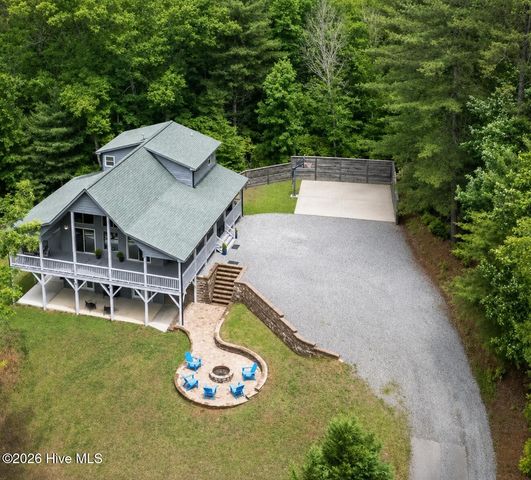 135 Heritage Trail, Brasstown, NC 28902