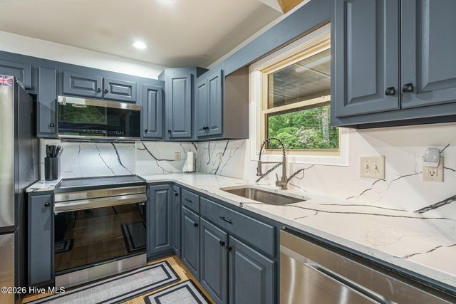 135 Heritage Trail, Brasstown, NC 28902