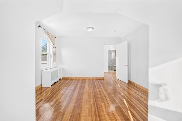 546 Shirley St, Winthrop, MA 02152
