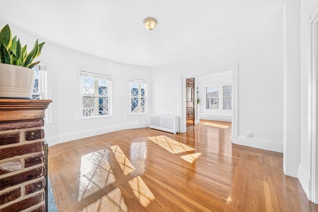 546 Shirley St, Winthrop, MA 02152