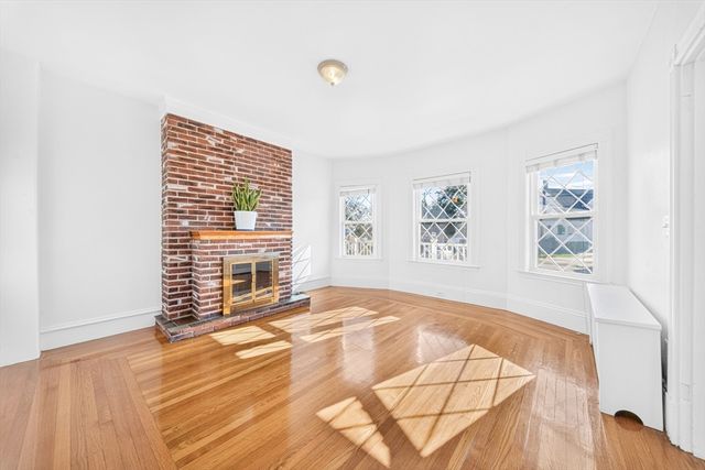 546 Shirley St, Winthrop, MA 02152