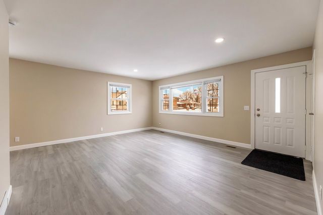 1616 Wilcox Street, Crest Hill, IL 60435