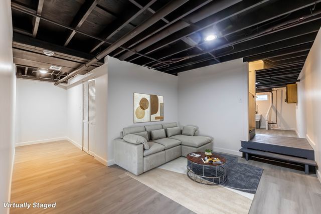 1616 Wilcox Street, Crest Hill, IL 60435