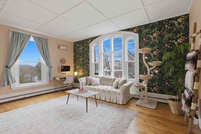 4 Mount Vernon St 3, Haverhill, MA 01830